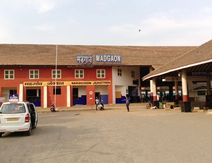 railway station pick & drop